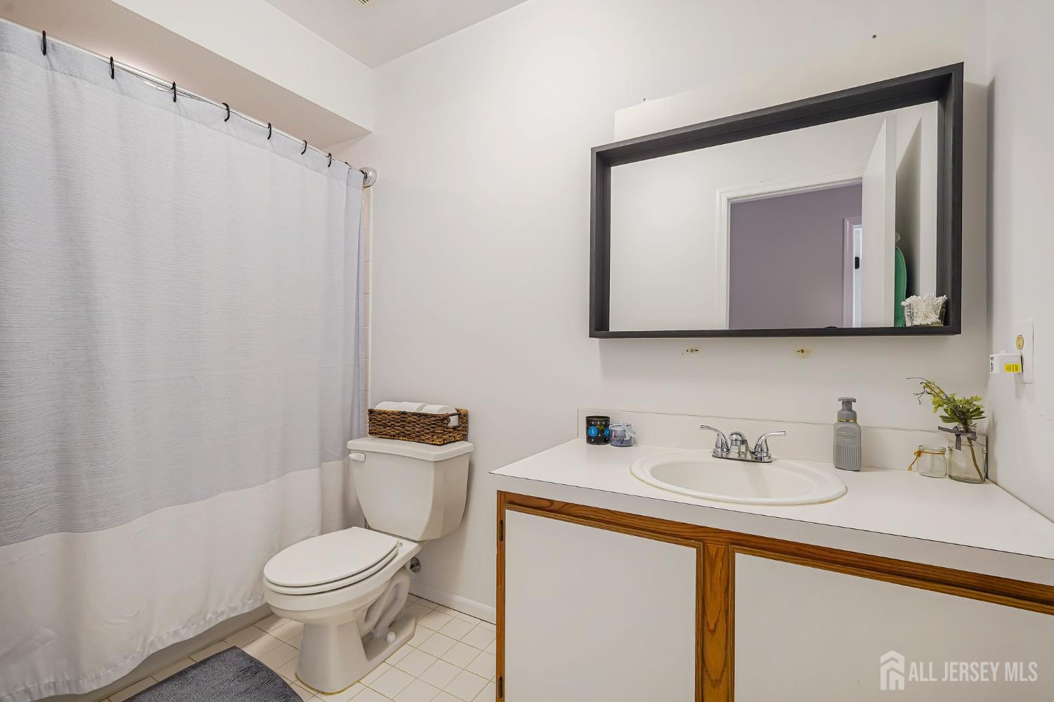 30 Forest Garden Drive, Old Bridge, New Jersey image 18