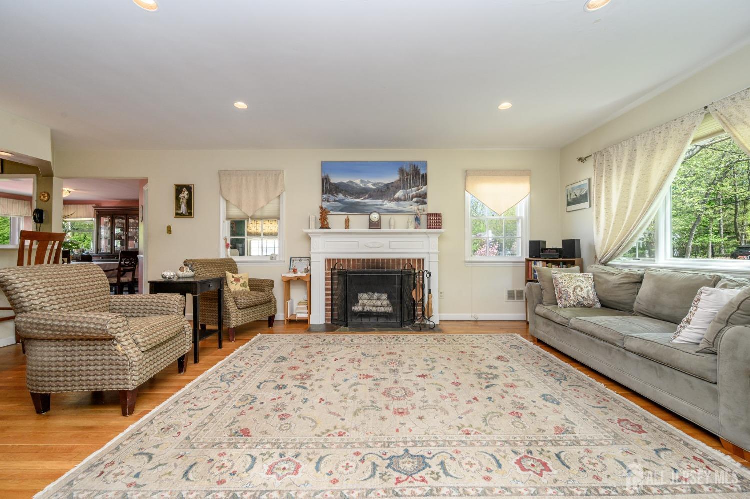29 Lenox Terrace, West Orange, New Jersey image 4