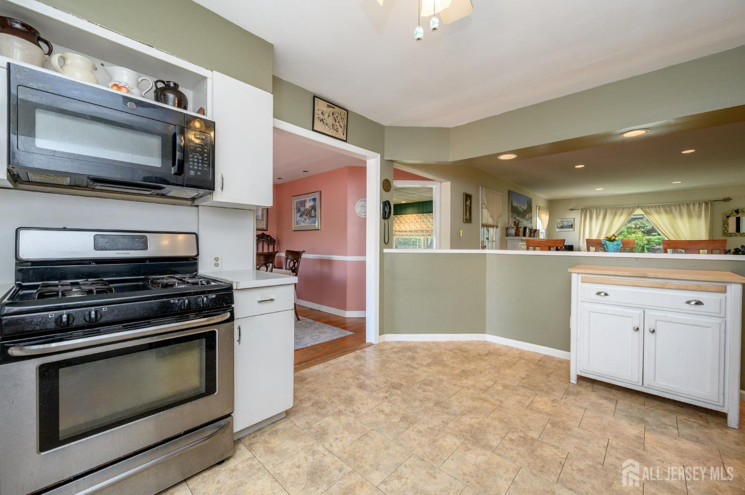 29 Lenox Terrace, West Orange, New Jersey image 14
