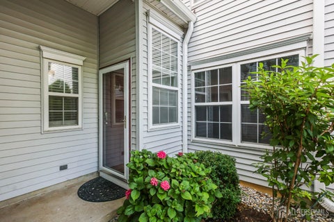 Townhouse For Rent - 761 Banyan Court<br/> Monmouth County, Morganville, NJ 07751