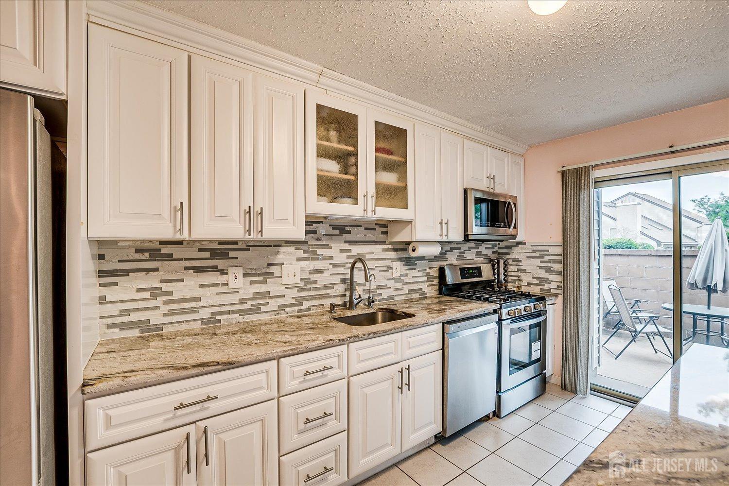 115 Kelly Drive, Edison, New Jersey image 20