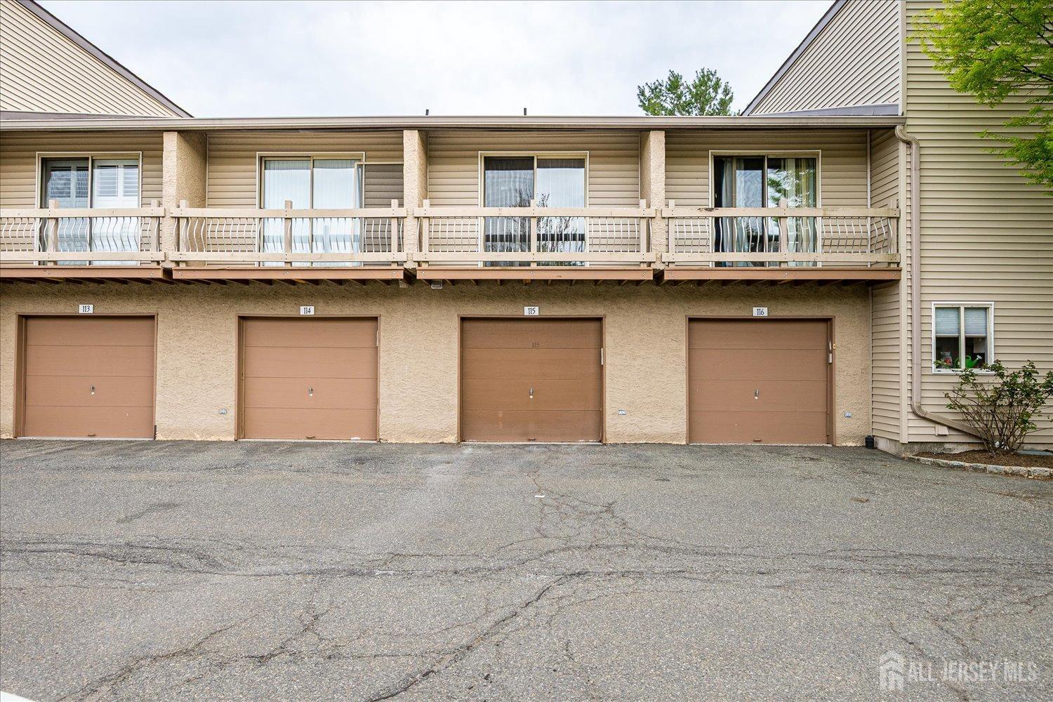 115 Kelly Drive, Edison, New Jersey image 33