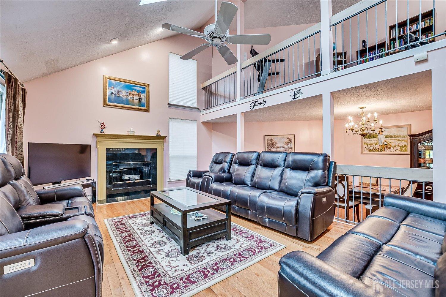 115 Kelly Drive, Edison, New Jersey image 8