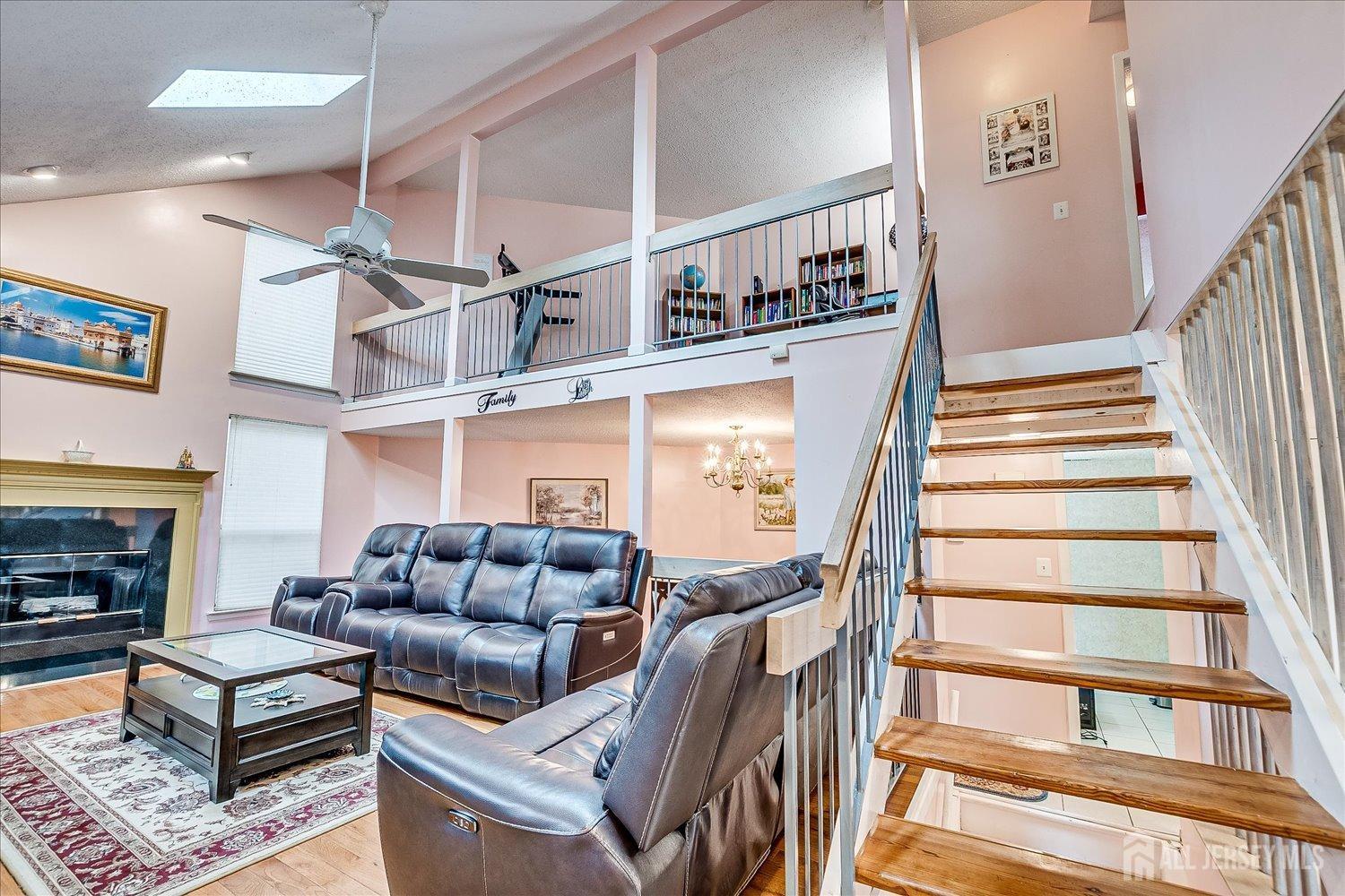 115 Kelly Drive, Edison, New Jersey image 7