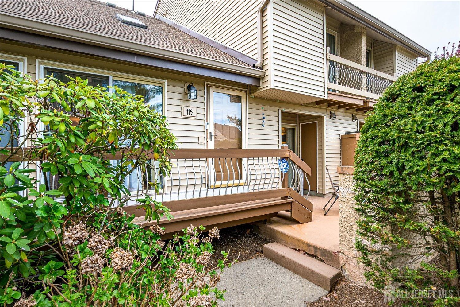 115 Kelly Drive, Edison, New Jersey image 3