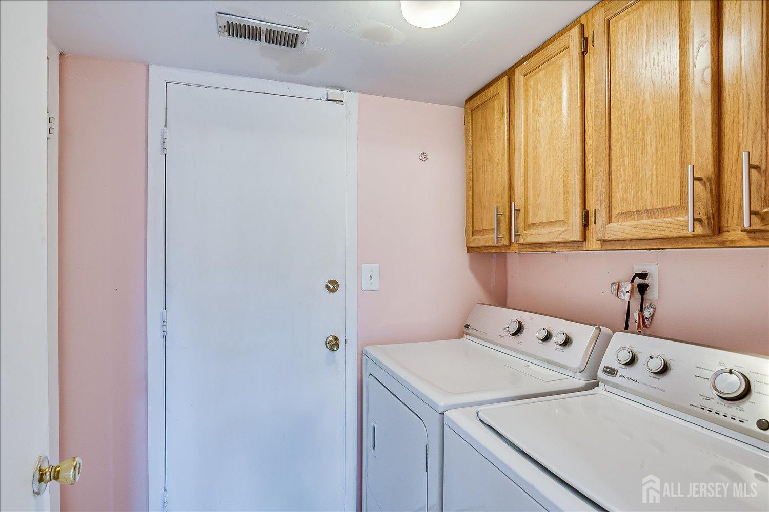115 Kelly Drive, Edison, New Jersey image 23