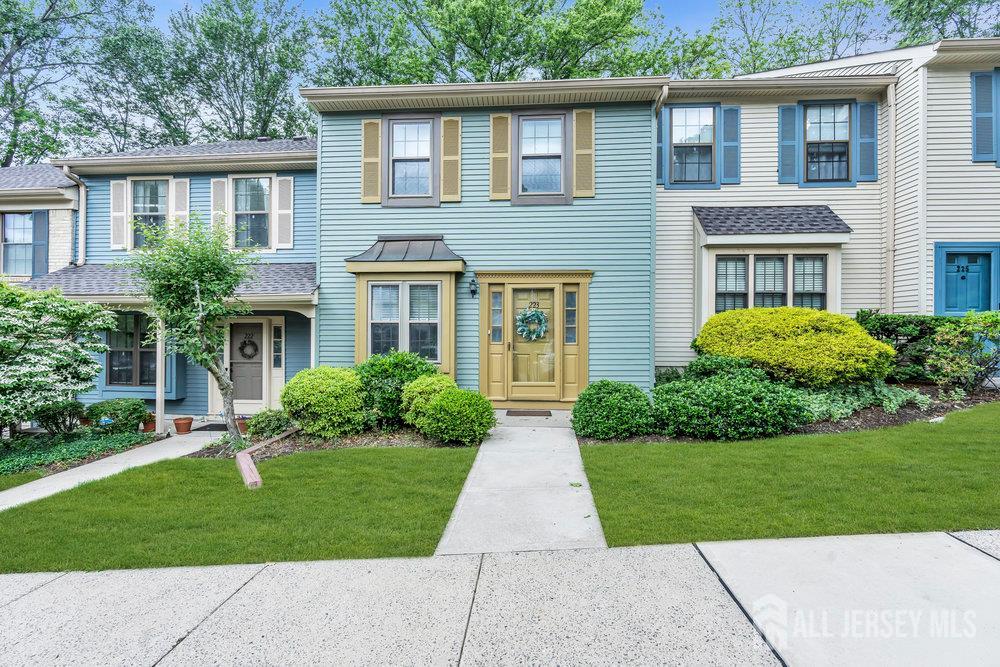 223 Perth Hill Court, Matawan, New Jersey image 4