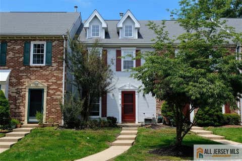 Condo For Sale - 19 Folkstone Court<br/> North Brunswick, NJ 08902