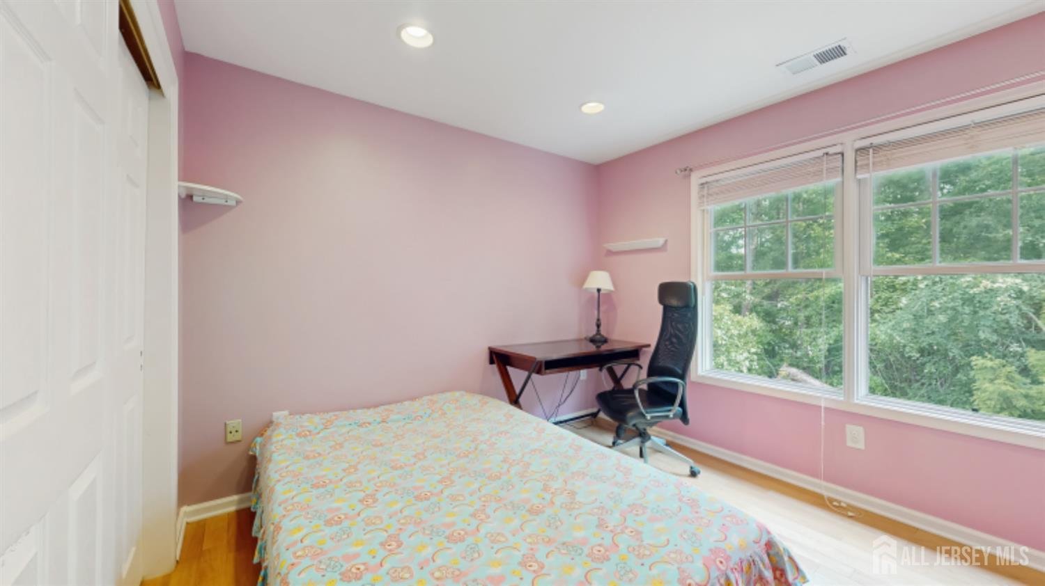 28 Walden Court, Old Bridge, New Jersey image 15