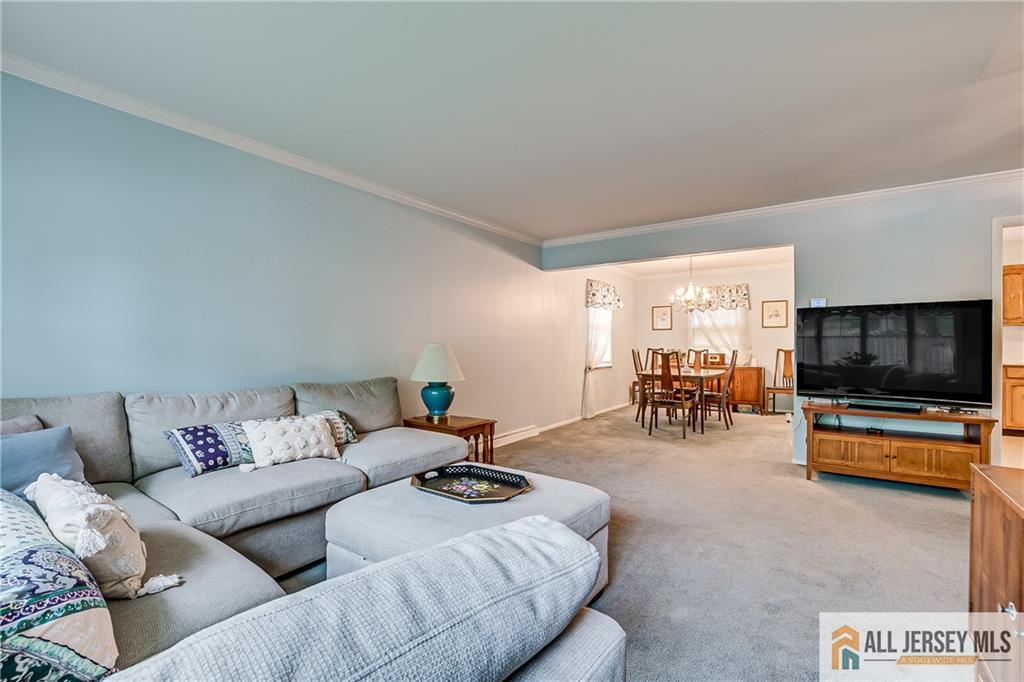 33 Larchmont Road, Edison, New Jersey image 4