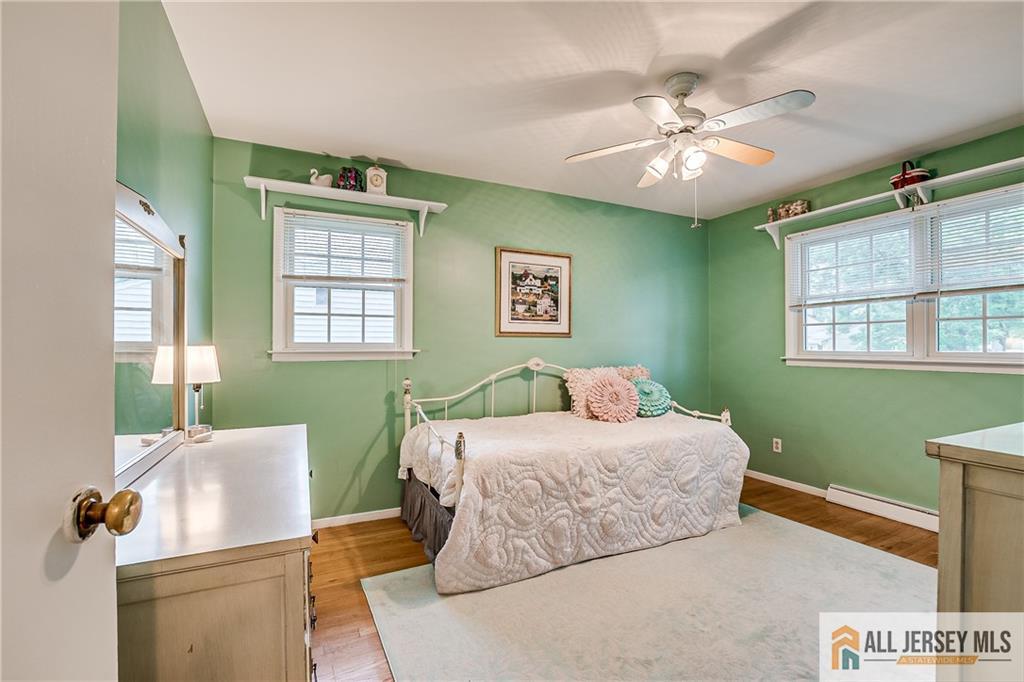 33 Larchmont Road, Edison, New Jersey image 9