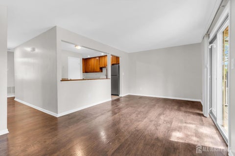 Condo For Sale - 4103 Birchwood Court<br/> North Brunswick, NJ 08902