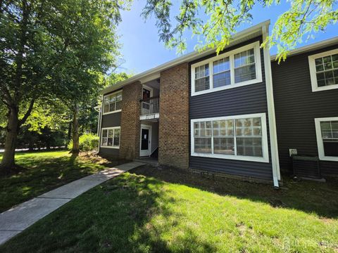 Condo For Sale - 80 Pennsylvania Way<br/> North Brunswick, NJ 08902