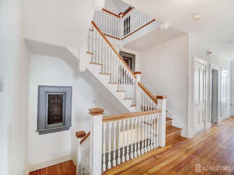 Apartment For Rent - 444 N Broad Street<br/> Elizabeth, NJ 07208