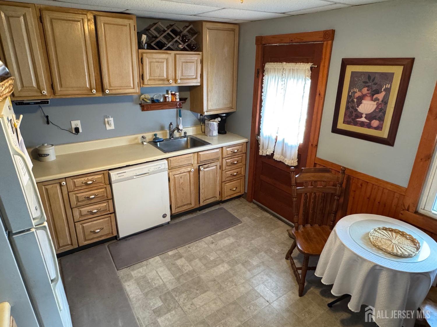 431 Henry Street, South Amboy, New Jersey image 25