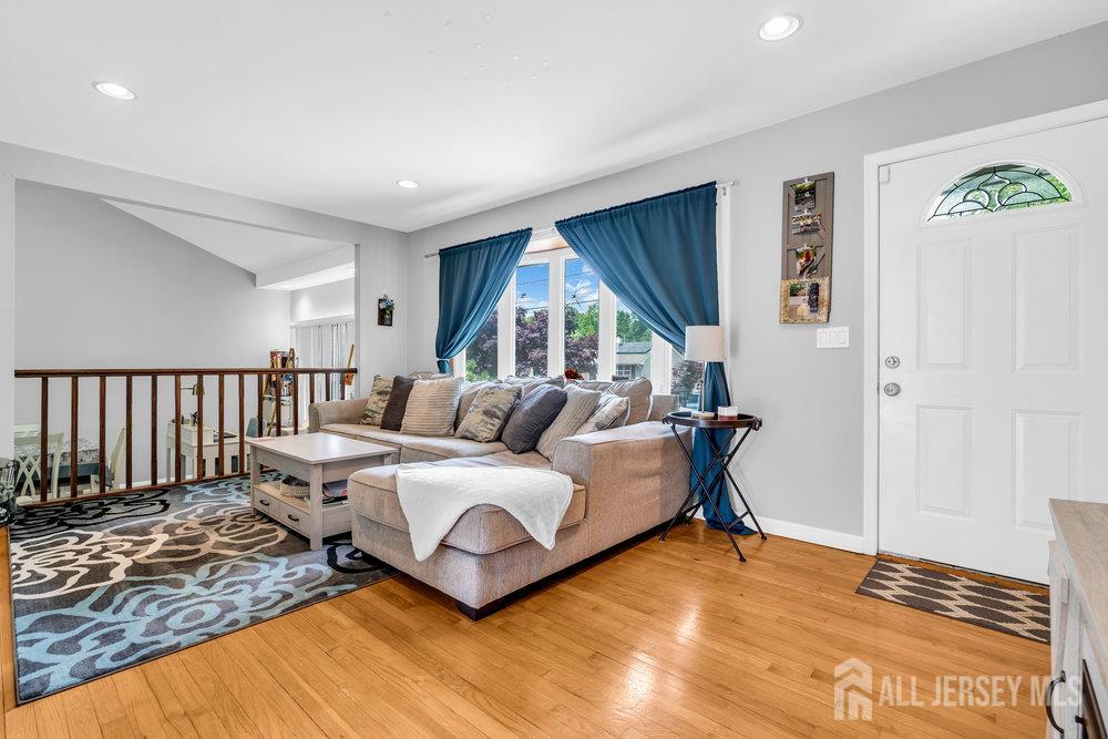 11 Edna Place, Piscataway, New Jersey image 2