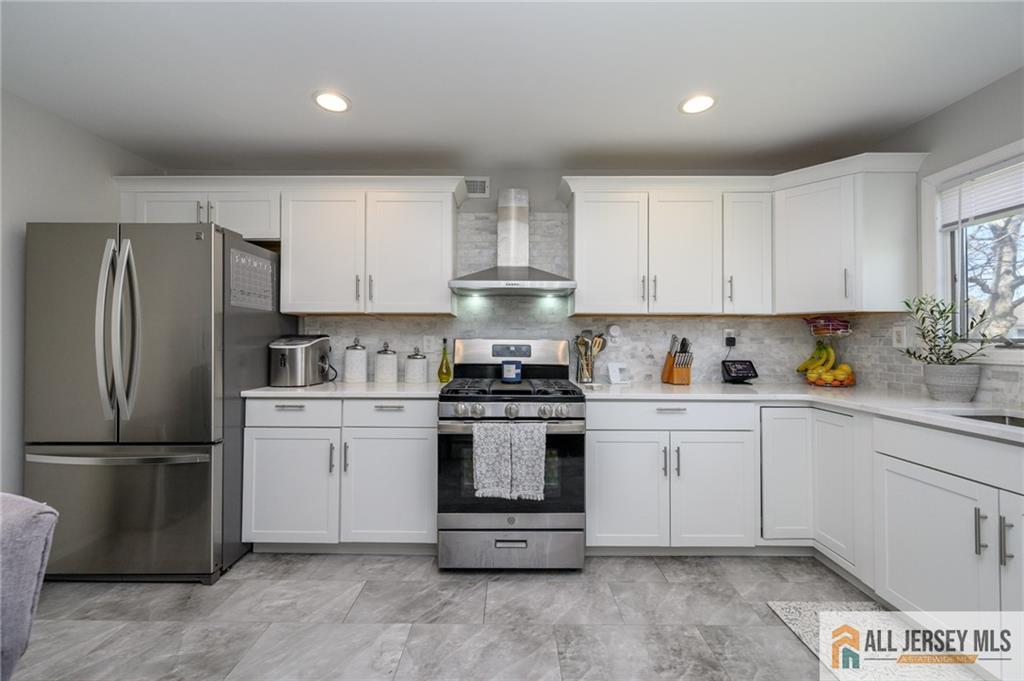 43 Cypress Drive, Colonia, New Jersey image 7