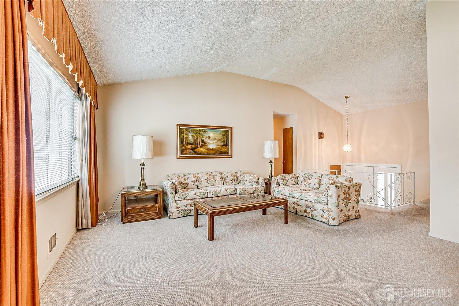 22 Fanning Street, Fords, New Jersey image 5