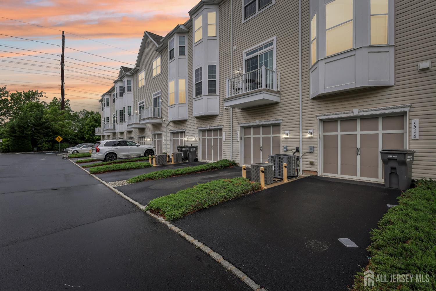1525 Hudson Circle, Highland Park, New Jersey image 1