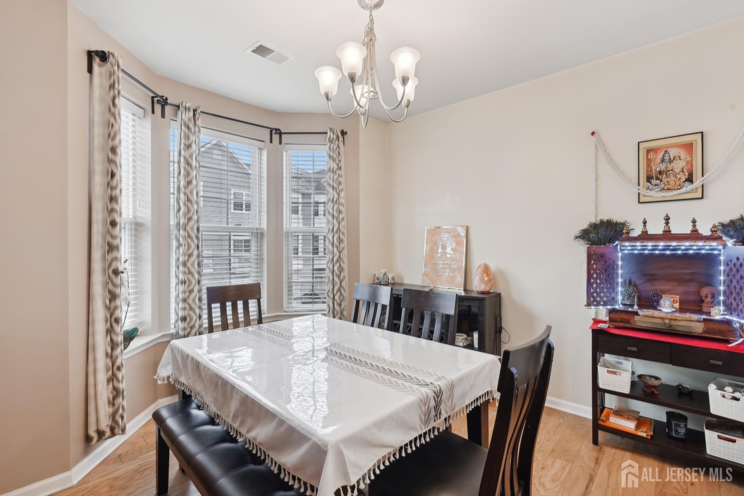 1525 Hudson Circle, Highland Park, New Jersey image 7