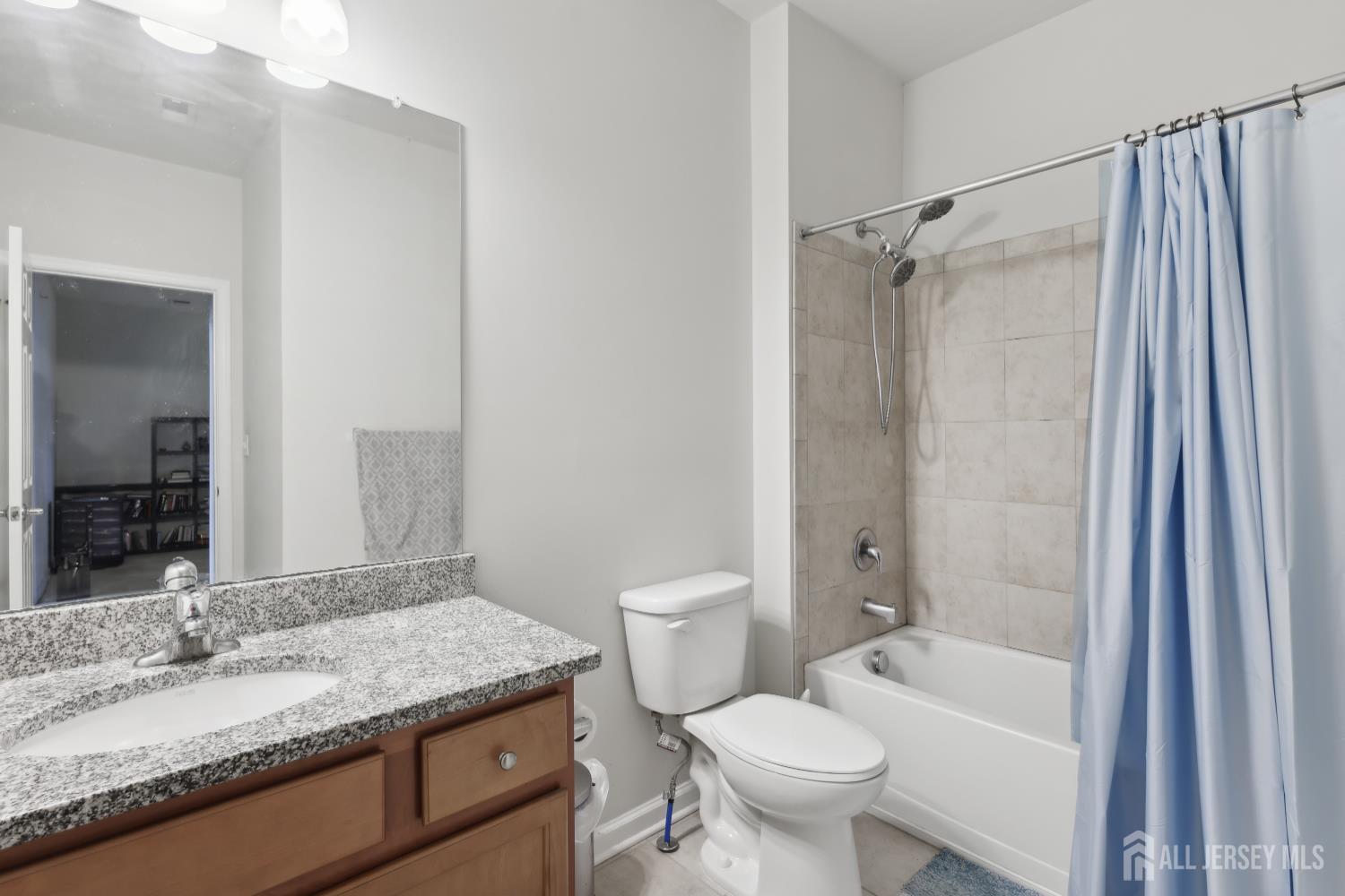 1525 Hudson Circle, Highland Park, New Jersey image 11
