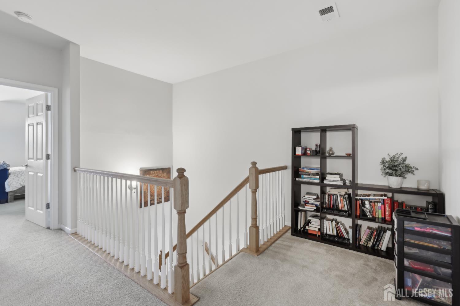 1525 Hudson Circle, Highland Park, New Jersey image 9