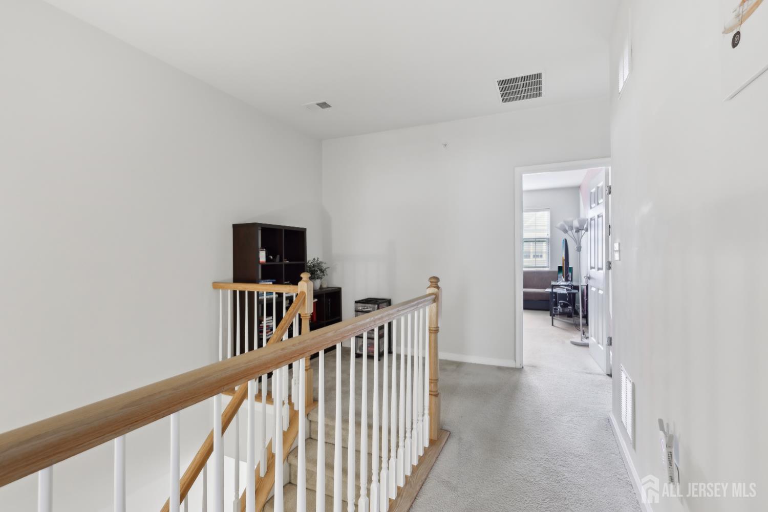 1525 Hudson Circle, Highland Park, New Jersey image 14