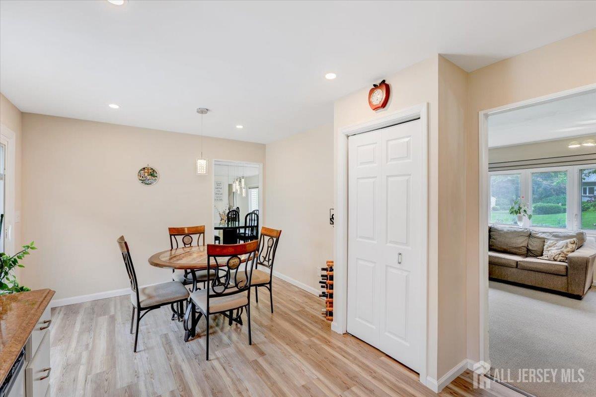 61 Rocky Brook Road, East Windsor, New Jersey image 11