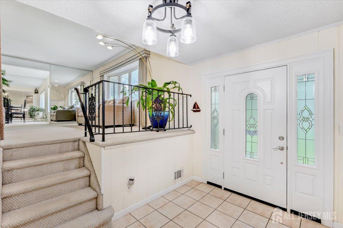 61 Rocky Brook Road, East Windsor, New Jersey image 5