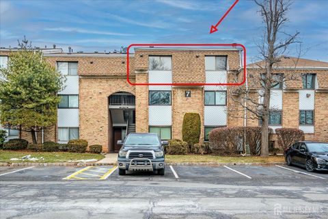 Condo For Sale - 707 Edison Glen Terrace<br/> Edison, NJ 08837