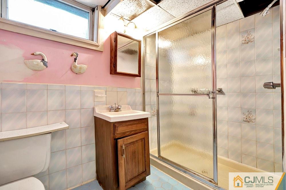Photo 16 of 25 of 78 Craske Street house