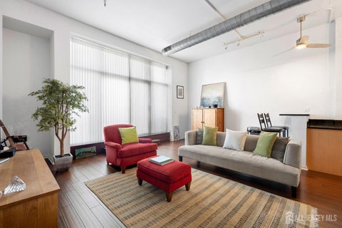 Condo For Sale - 689 Luis Munoz Marin Boulevard #1005<br/> Hudson County, Jersey City, NJ 07310