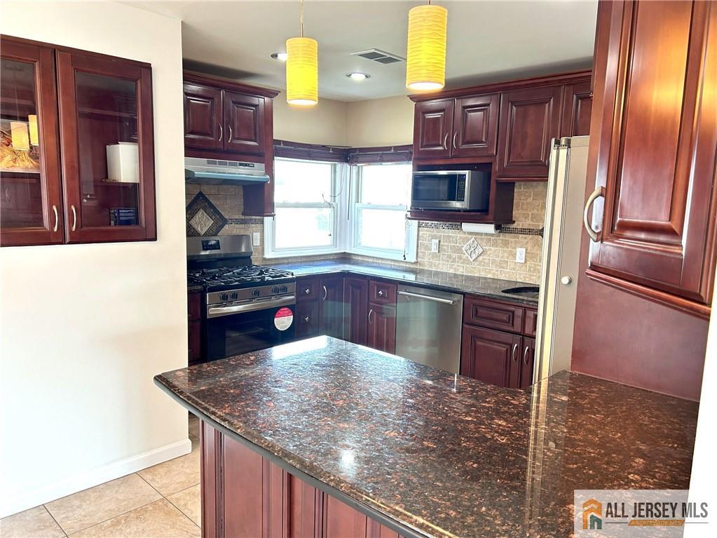 130 Bedford Avenue, Iselin, New Jersey image 2