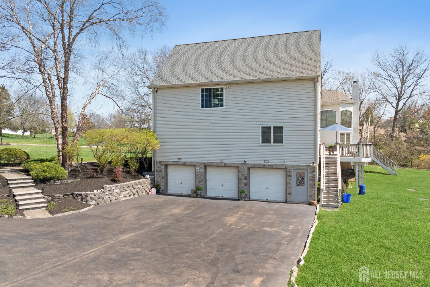 Montgomery, New Jersey, 08502, United States, 5 Bedrooms Bedrooms, ,4 BathroomsBathrooms,Residential,Active,2045807