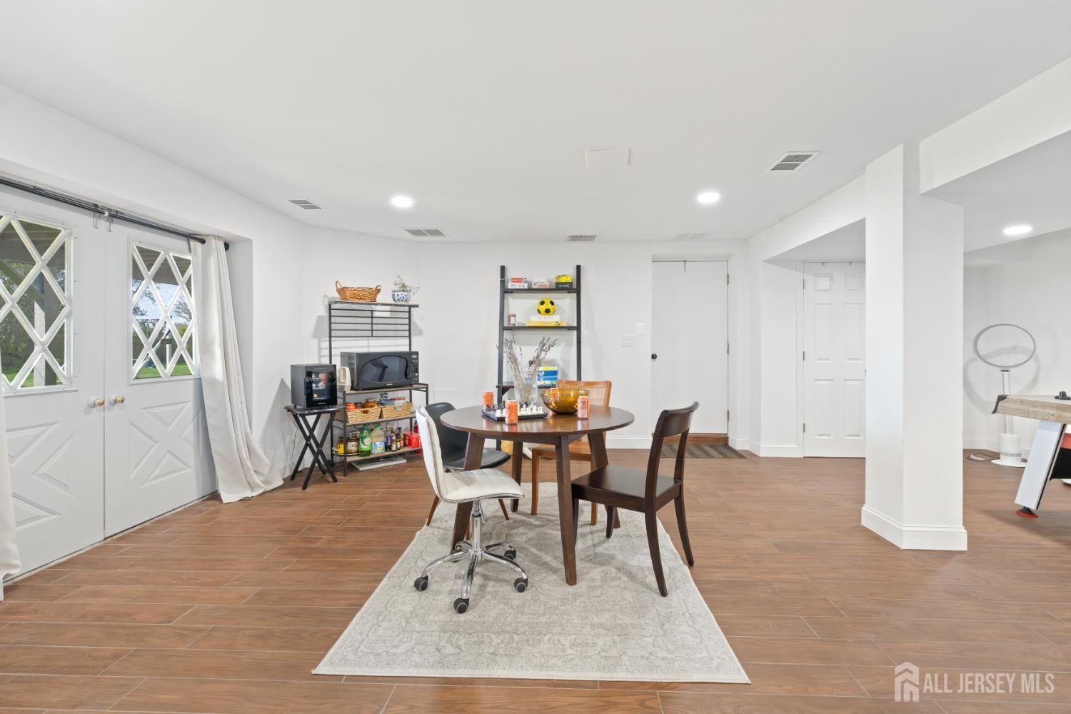 Montgomery, New Jersey, 08502, United States, 5 Bedrooms Bedrooms, ,4 BathroomsBathrooms,Residential,Active,2045807
