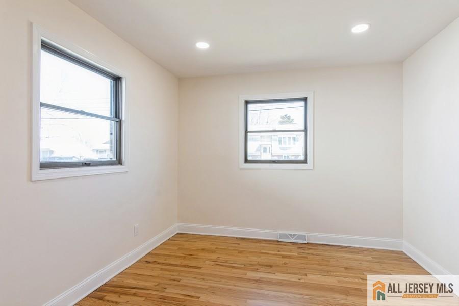 35 Shirley Boulevard, Old Bridge, New Jersey image 13