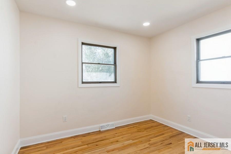 35 Shirley Boulevard, Old Bridge, New Jersey image 15