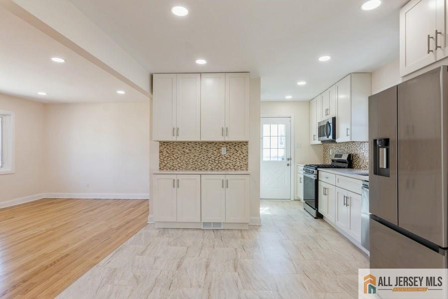 35 Shirley Boulevard, Old Bridge, New Jersey image 9