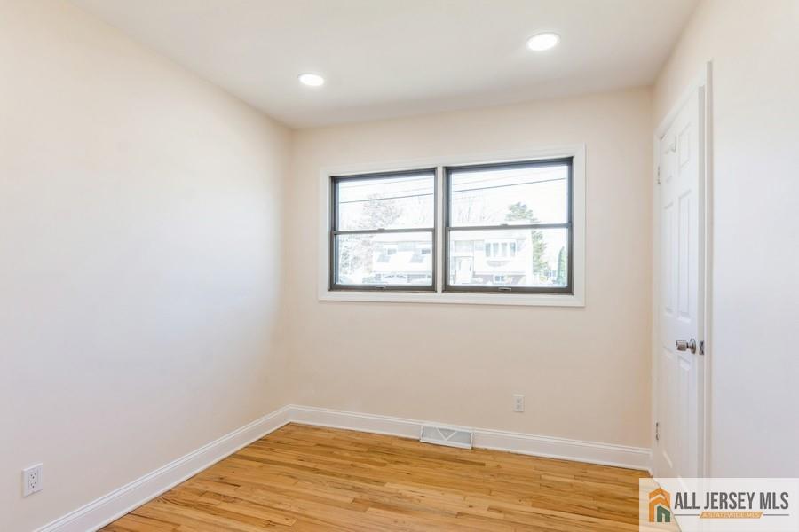 35 Shirley Boulevard, Old Bridge, New Jersey image 17