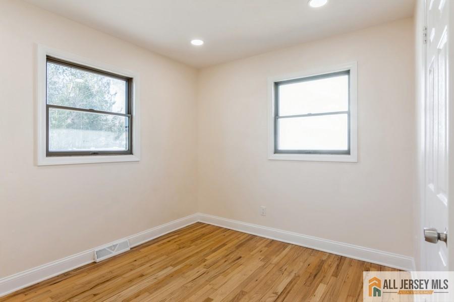 35 Shirley Boulevard, Old Bridge, New Jersey image 16