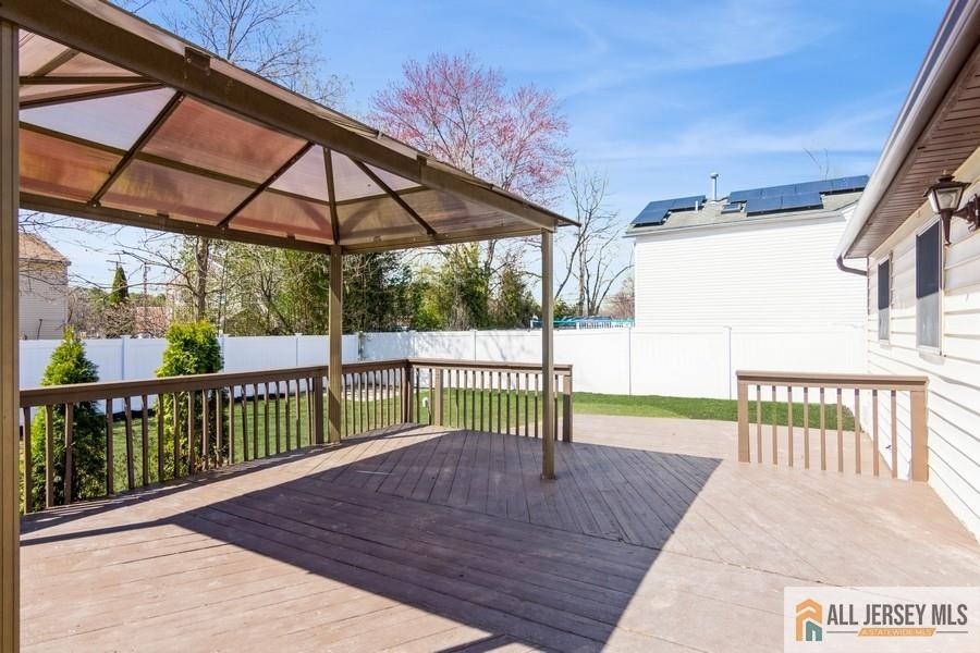 35 Shirley Boulevard, Old Bridge, New Jersey image 22
