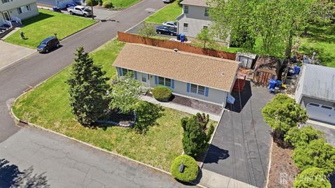 Homes For Sale - 1984 6th Street<br/> North Brunswick, NJ 08902