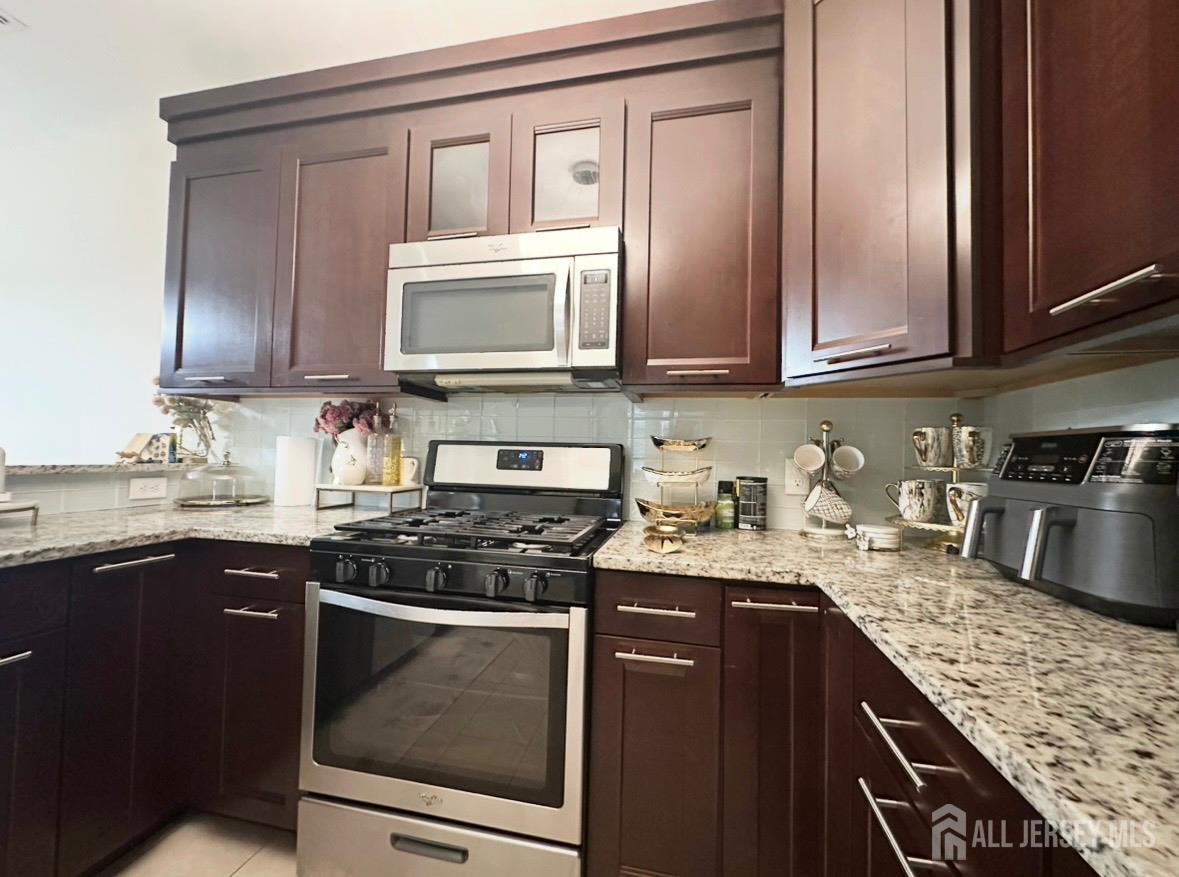 102 E Elizabeth Avenue E 412