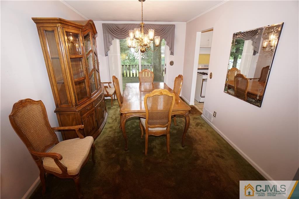 Photo 8 of 28 of 333 Colonia Boulevard house
