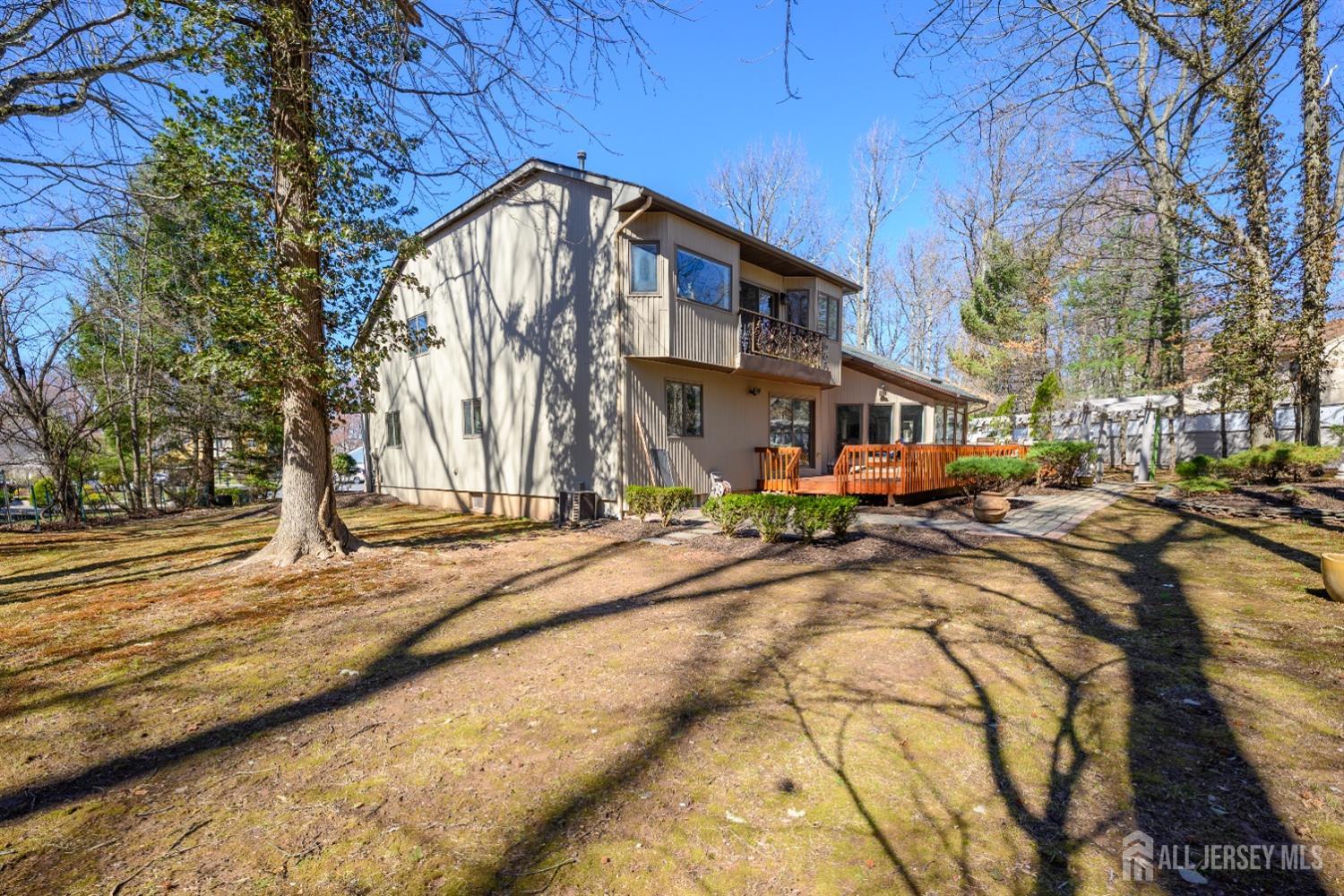 17 Gallo Way, Edison, New Jersey image 3