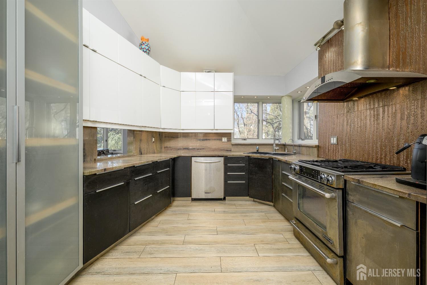 17 Gallo Way, Edison, New Jersey image 25