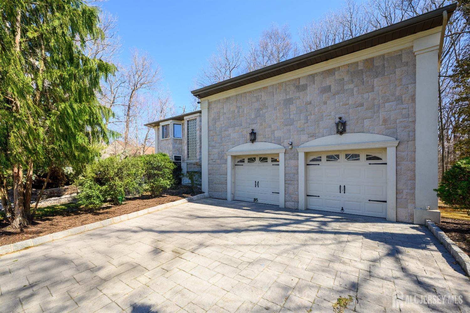 17 Gallo Way, Edison, New Jersey image 2