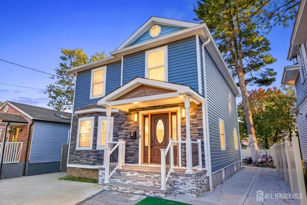 30 LINDEN ST, FORDS, NJ 08863 - Image e853ca7fbe03631ddbad10abbbc8c983/1968609974