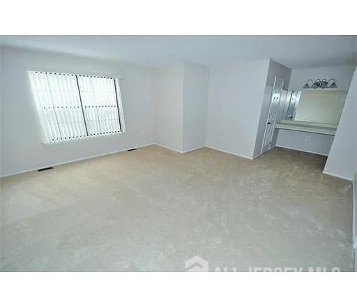 38 Covington Court, East Brunswick, New Jersey image 5