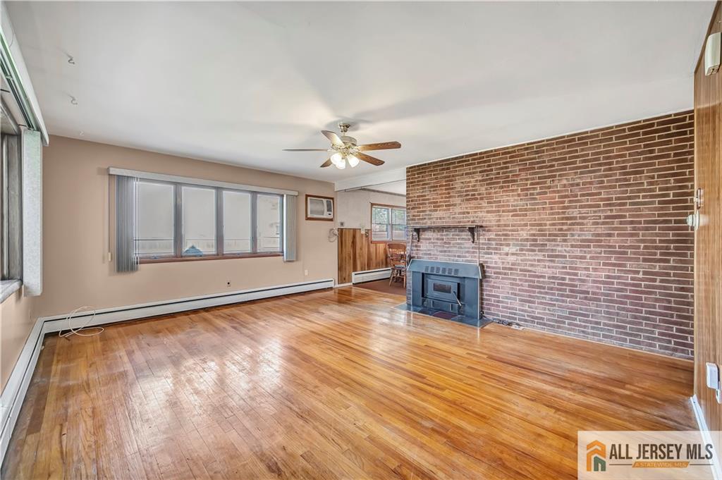 454 Hyatt Street, Avenel, New Jersey image 3